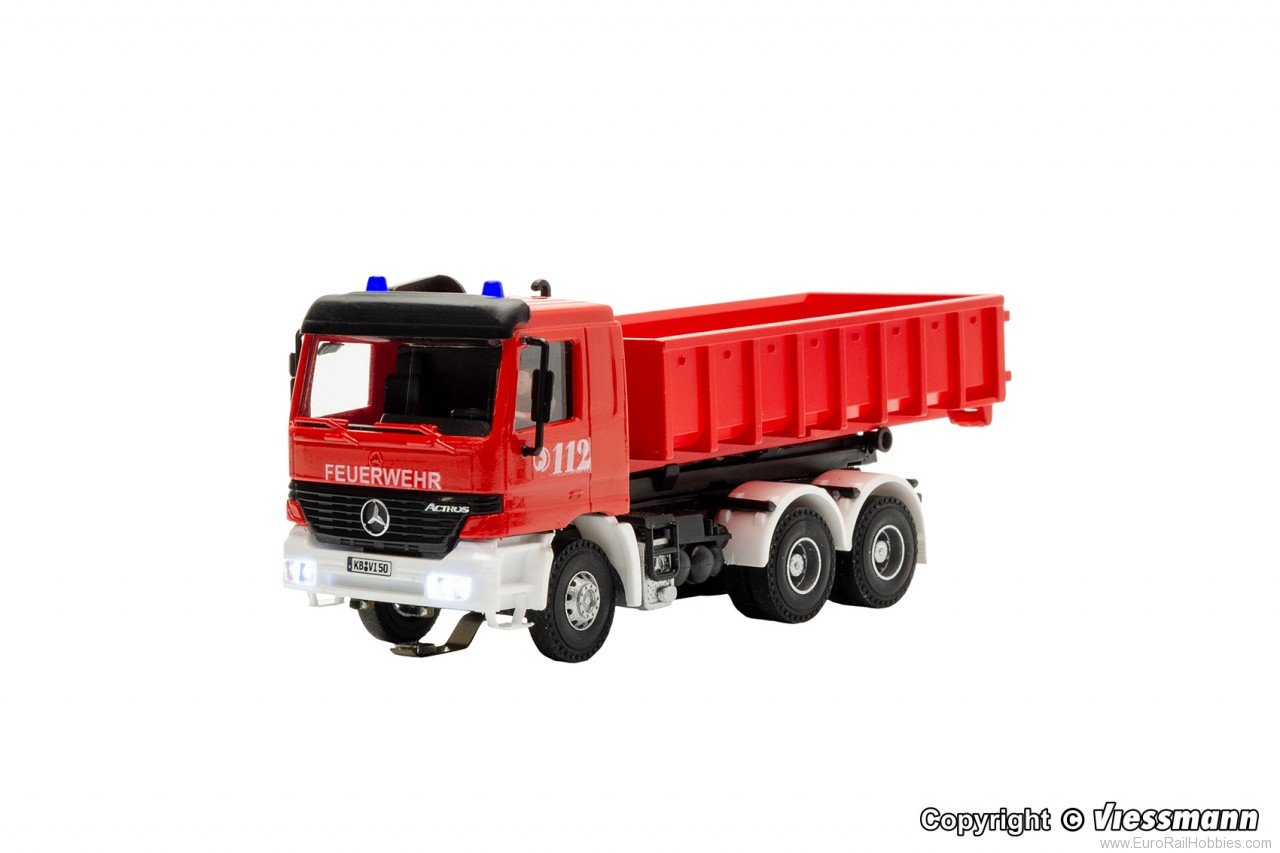 Viessmann 8050 H0 Fire brigade MB ACTROS 3-axle with roll-of