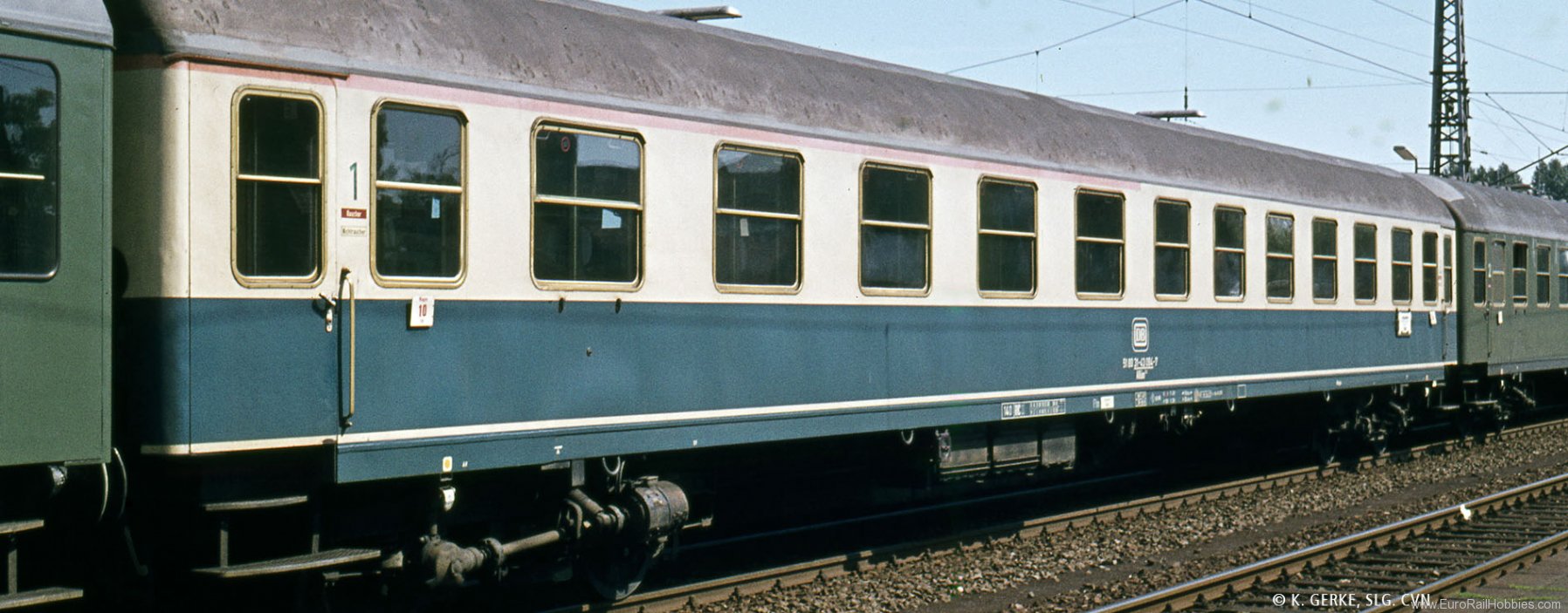 Brawa 58092 Express Train Coach ABm223 DB