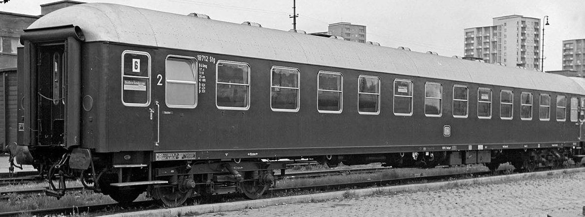 Brawa 58133 Express Train Coach Bm 232 DB(DC Analog Versi