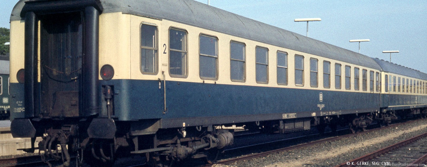 Brawa 58147 Express Train Coach Bm232 DB (Marklin AC w/LE