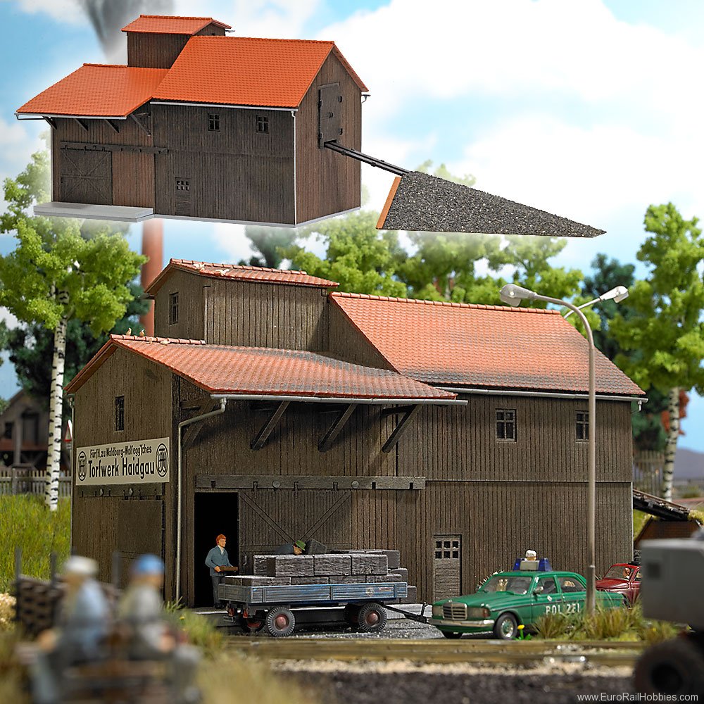 Busch 1541 Peat factory with ramp