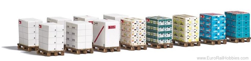 Busch 1812 Pallets with boxes