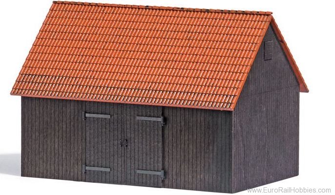 Busch 1900 Kit for a wooden barn with a large double swi