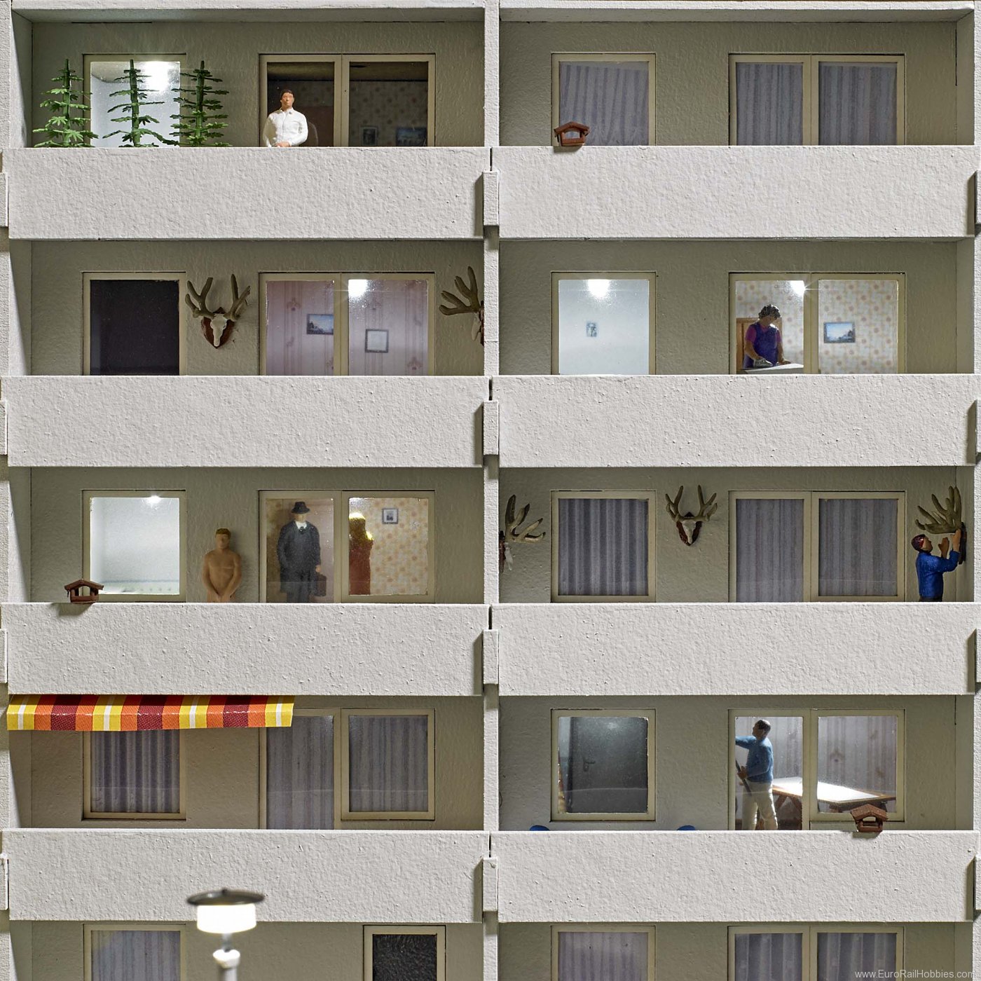 Busch 1990 3 Apartments for WBS 70 H0