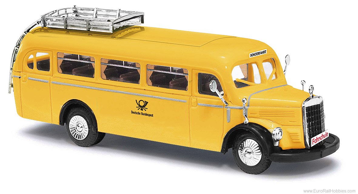 Busch 41013 Mercedes O-3500 Deutsche Post Fahrschule