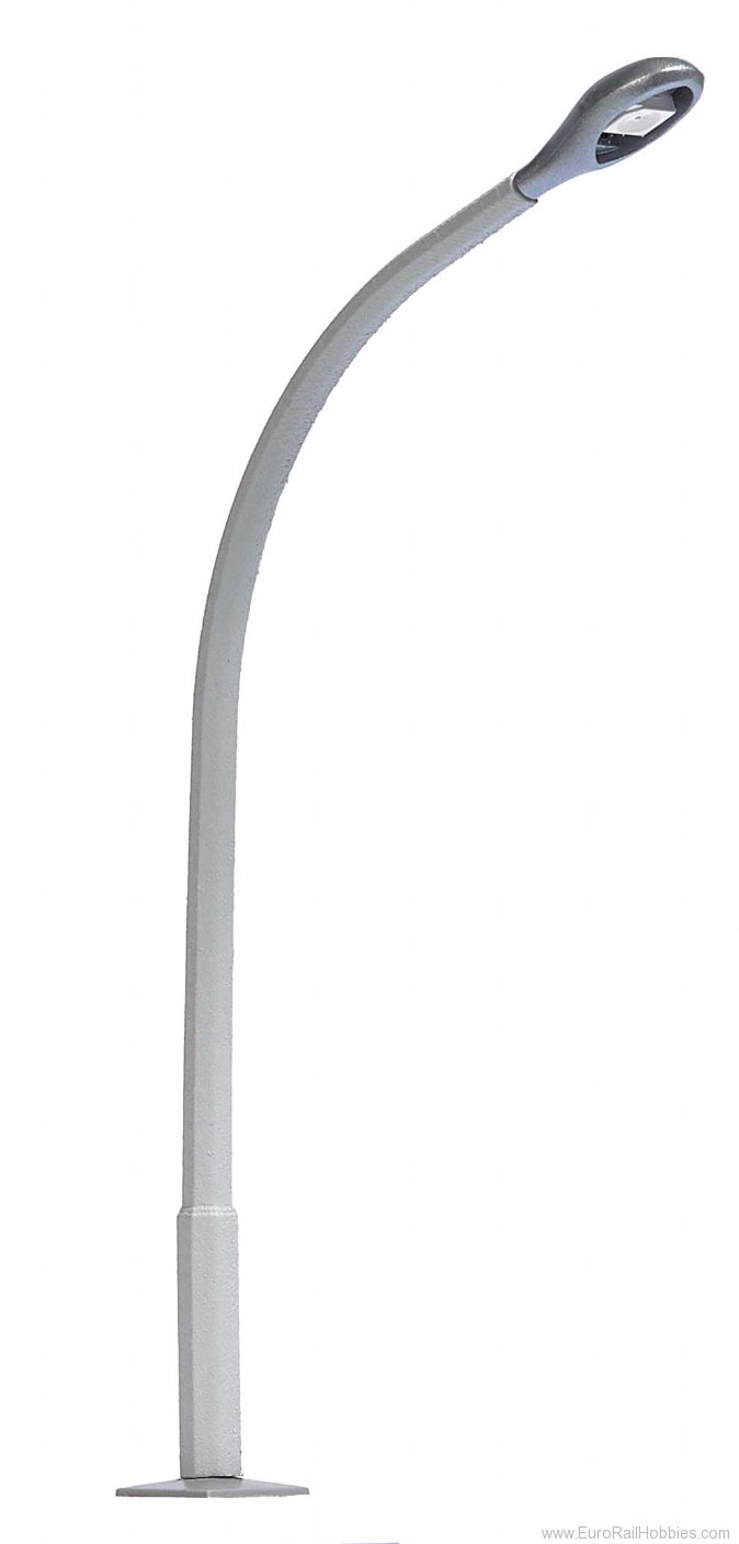 Busch 4126 Street lamp with bent concrete mast - White L