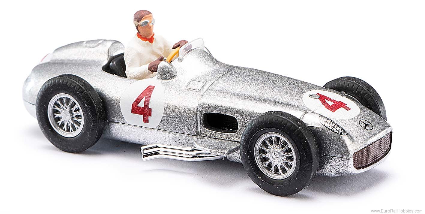 Busch 47002 MB silver arrow w. driver figure J.M. Fangio