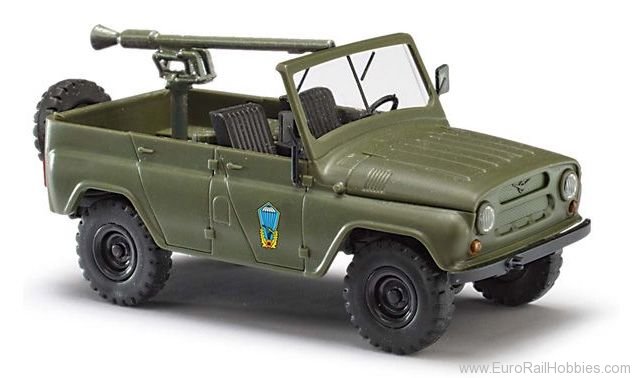 Busch 52111 UAZ 469 paratrooper with gun