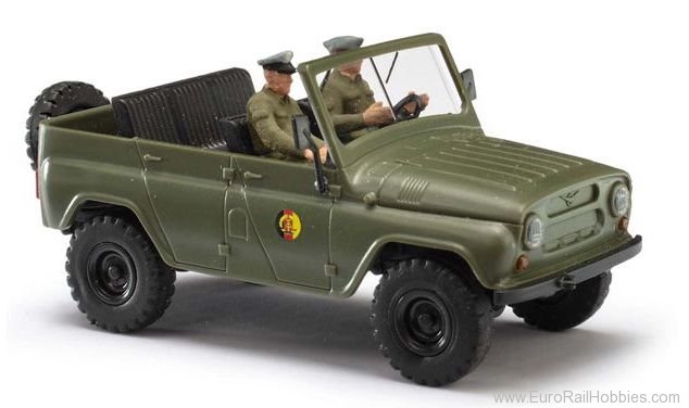 Busch 52113 UAZ 469, NVA with driver