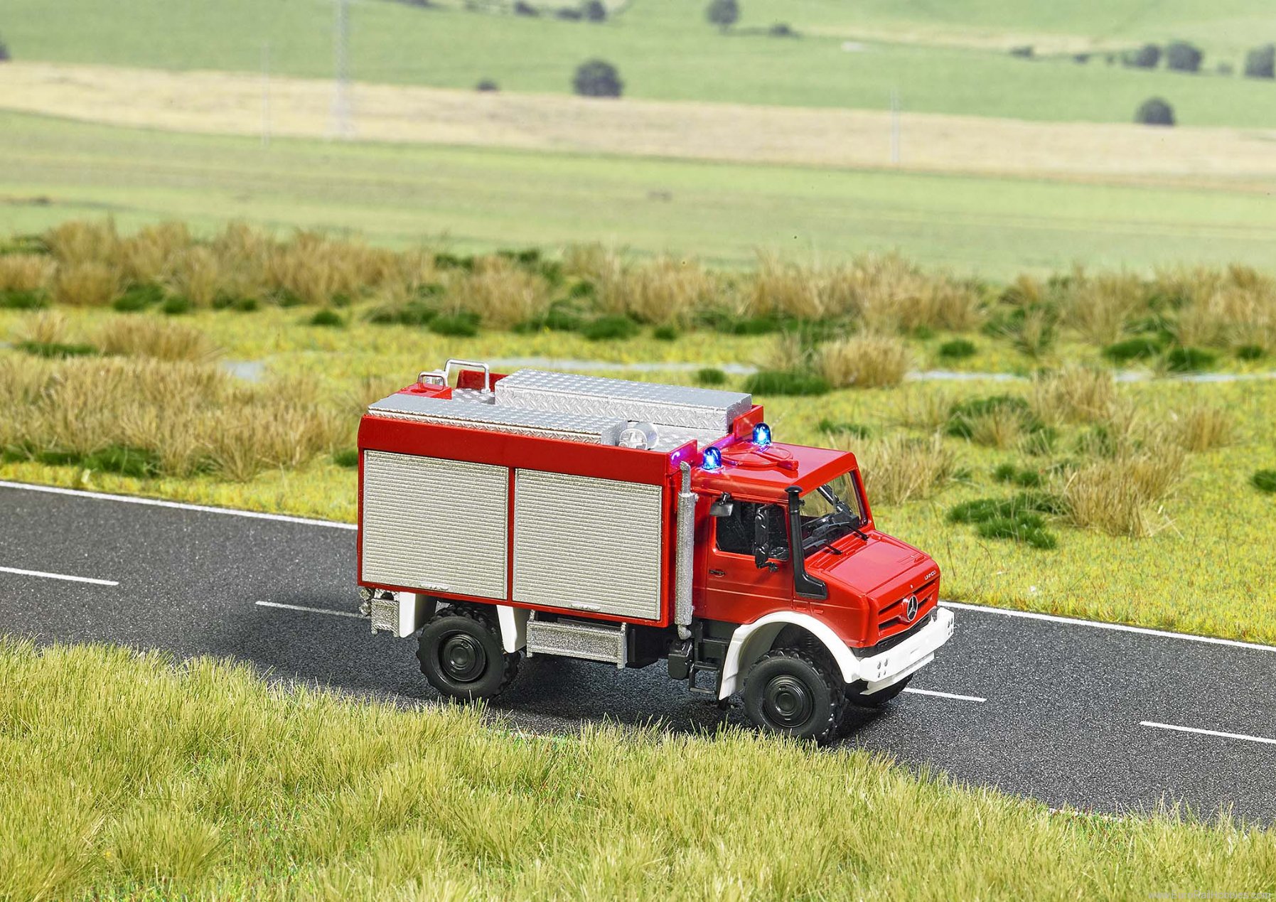 Busch 5599 Unimog U5023 'Fire Dept'  with blinking light