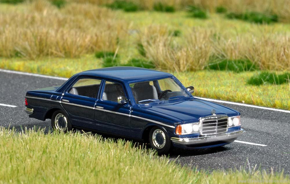 Busch 5661 Mercedes-Benz W 123