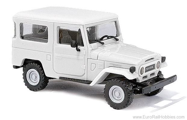 Busch 60217 Unassembled Kit:  Toyota Land Cruiser J4 1960