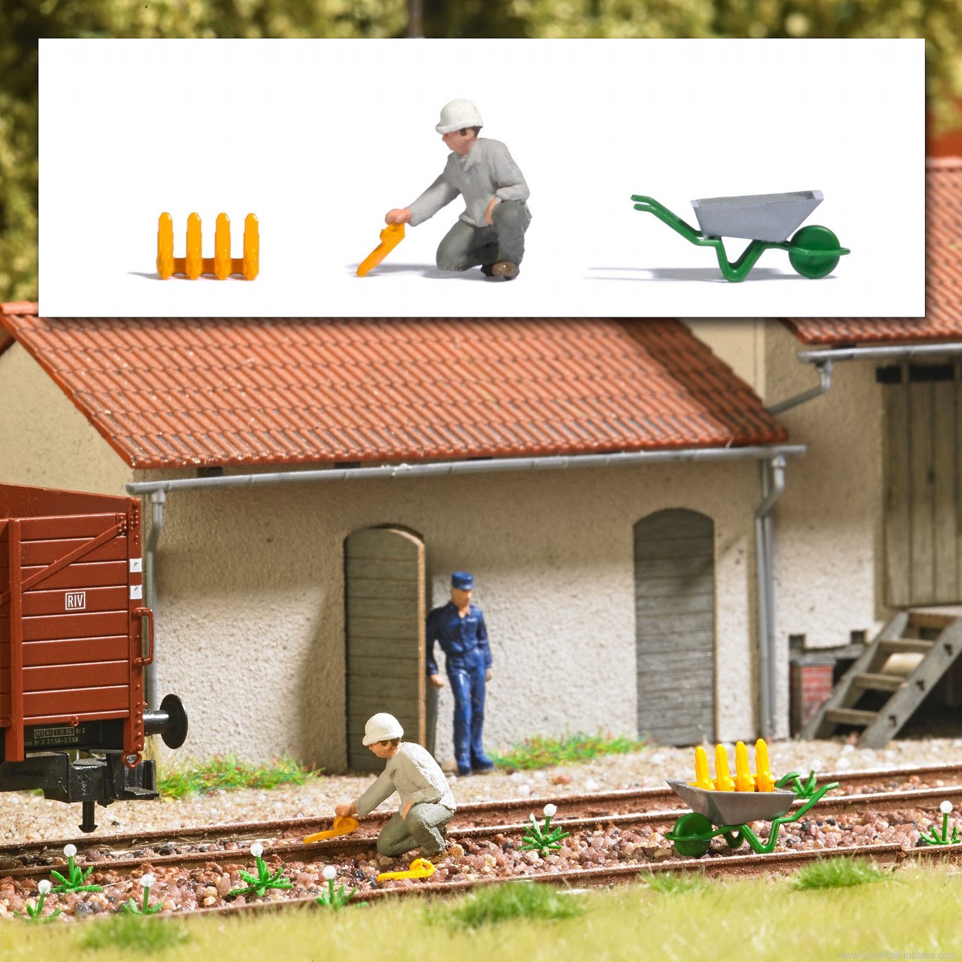 Busch 7935 Railway worker with rail skates