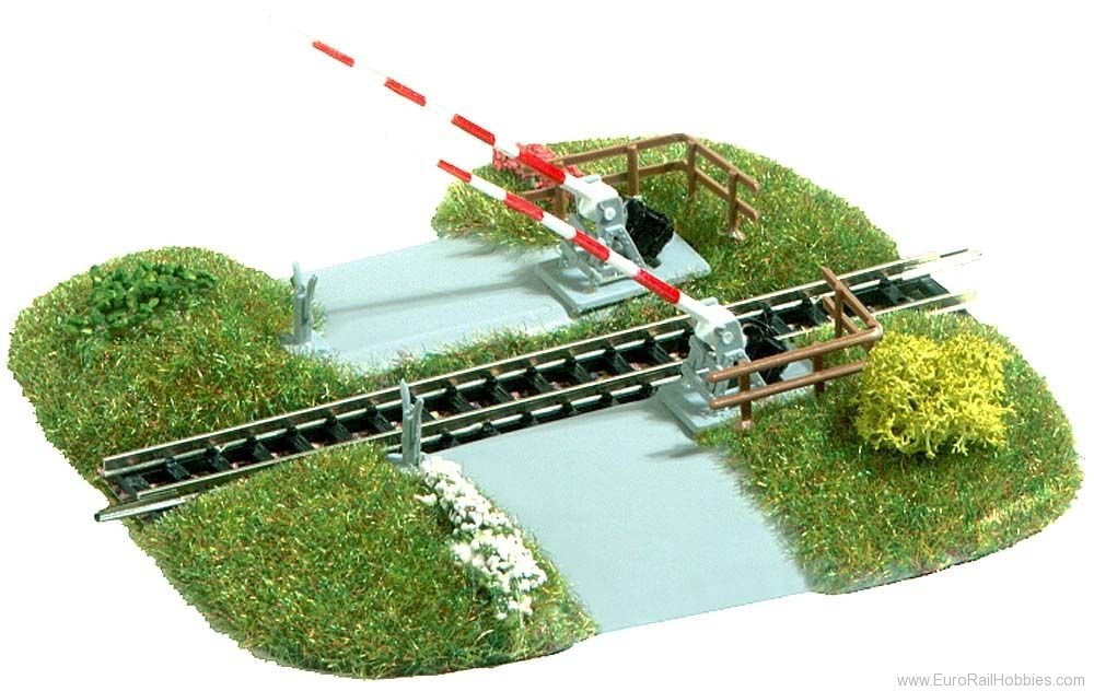 Busch 8023 Level crossing