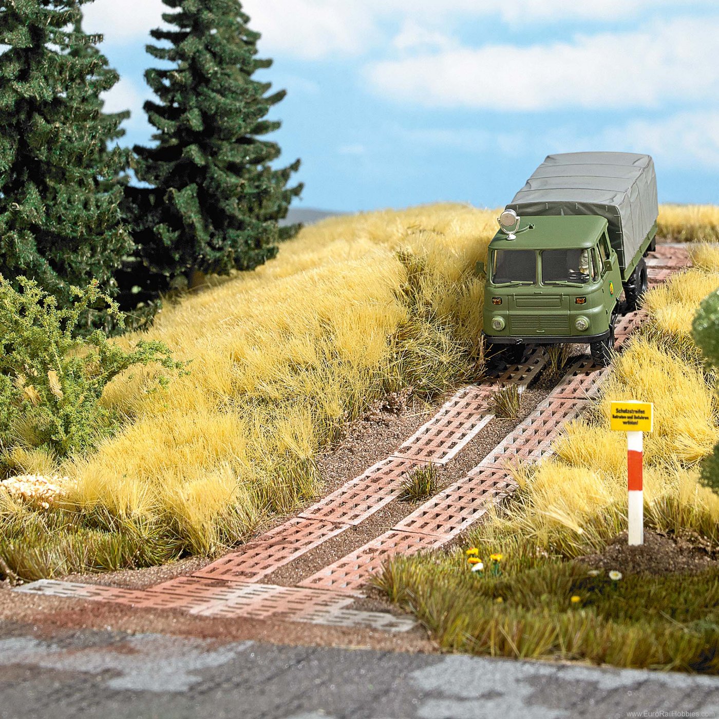 Busch 8140 Concrete Roadway Panels N