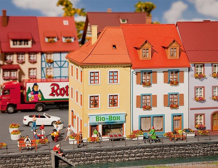 Faller 130496 2 village houses 