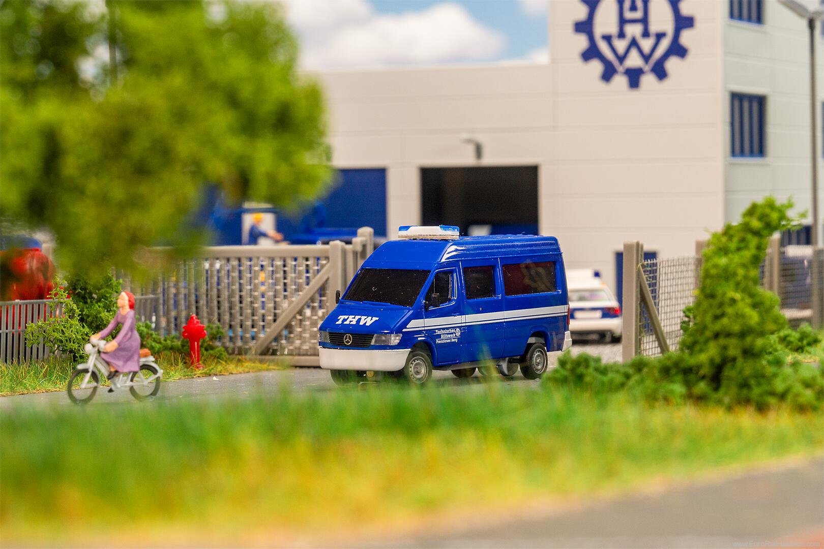 Faller 161427 MB Sprinter 'THW' with blue light (HERPA)