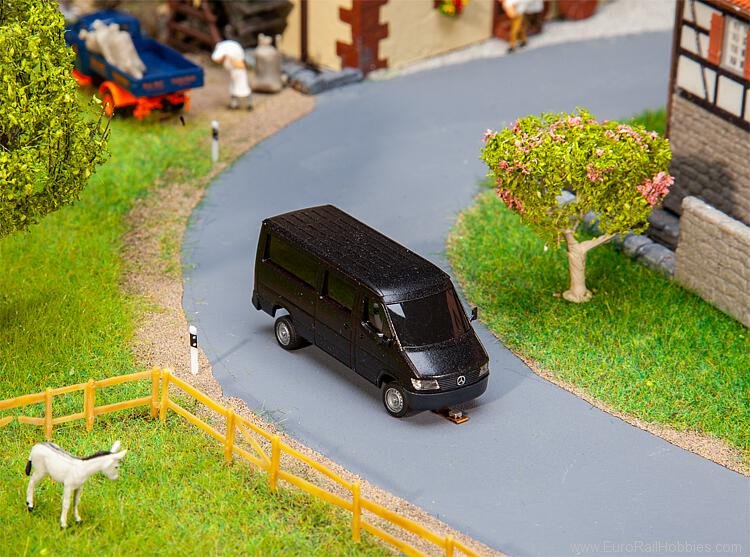 Faller 161432 MB Sprinter Minibus taxi (HERPA)