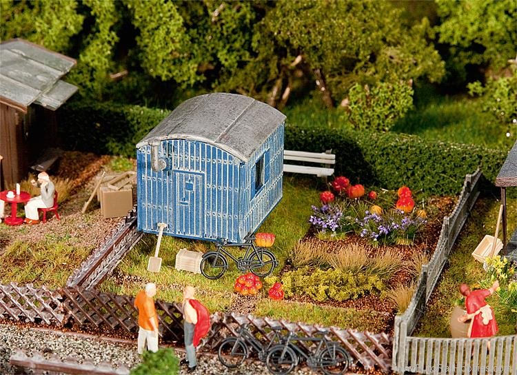 Faller 180490 Allotments with contractor's trailer