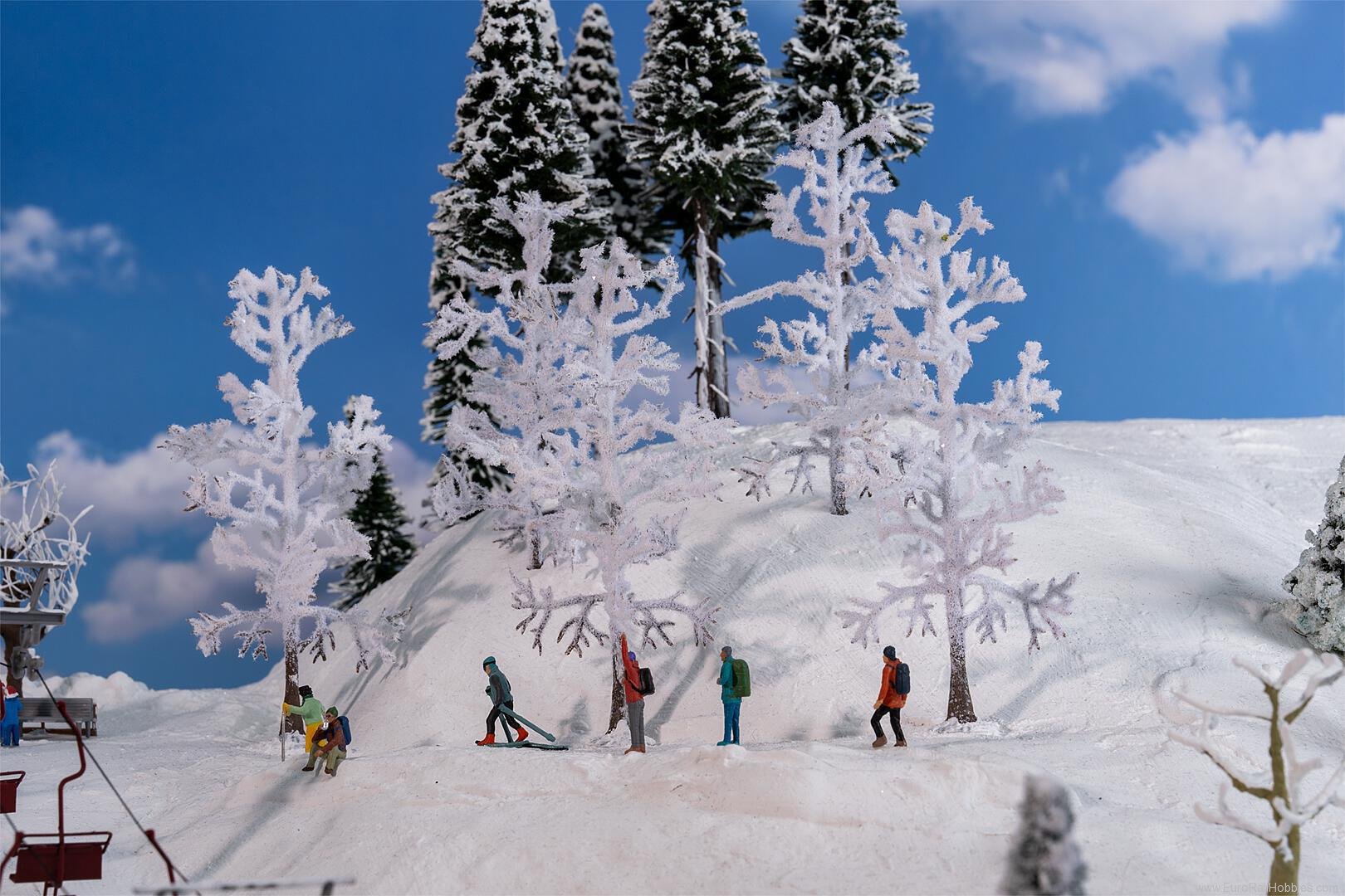 Faller 181582 5 Snow-covered trees