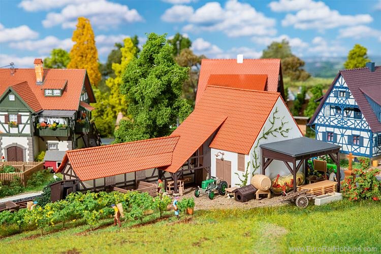 Faller 191779 Agricultural building with accessories (July 