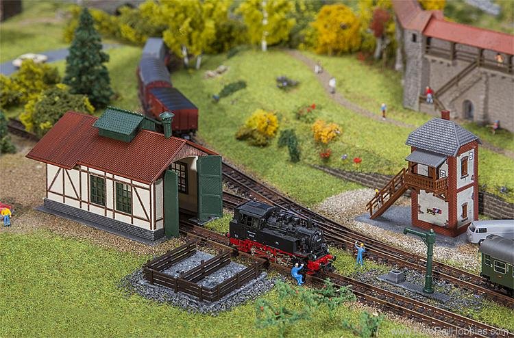 Faller 222108 Branch line engine shed with block post Set