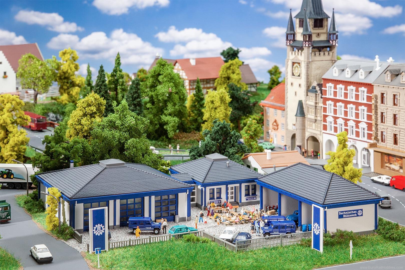 Faller 231725 THW building with vehicle hall