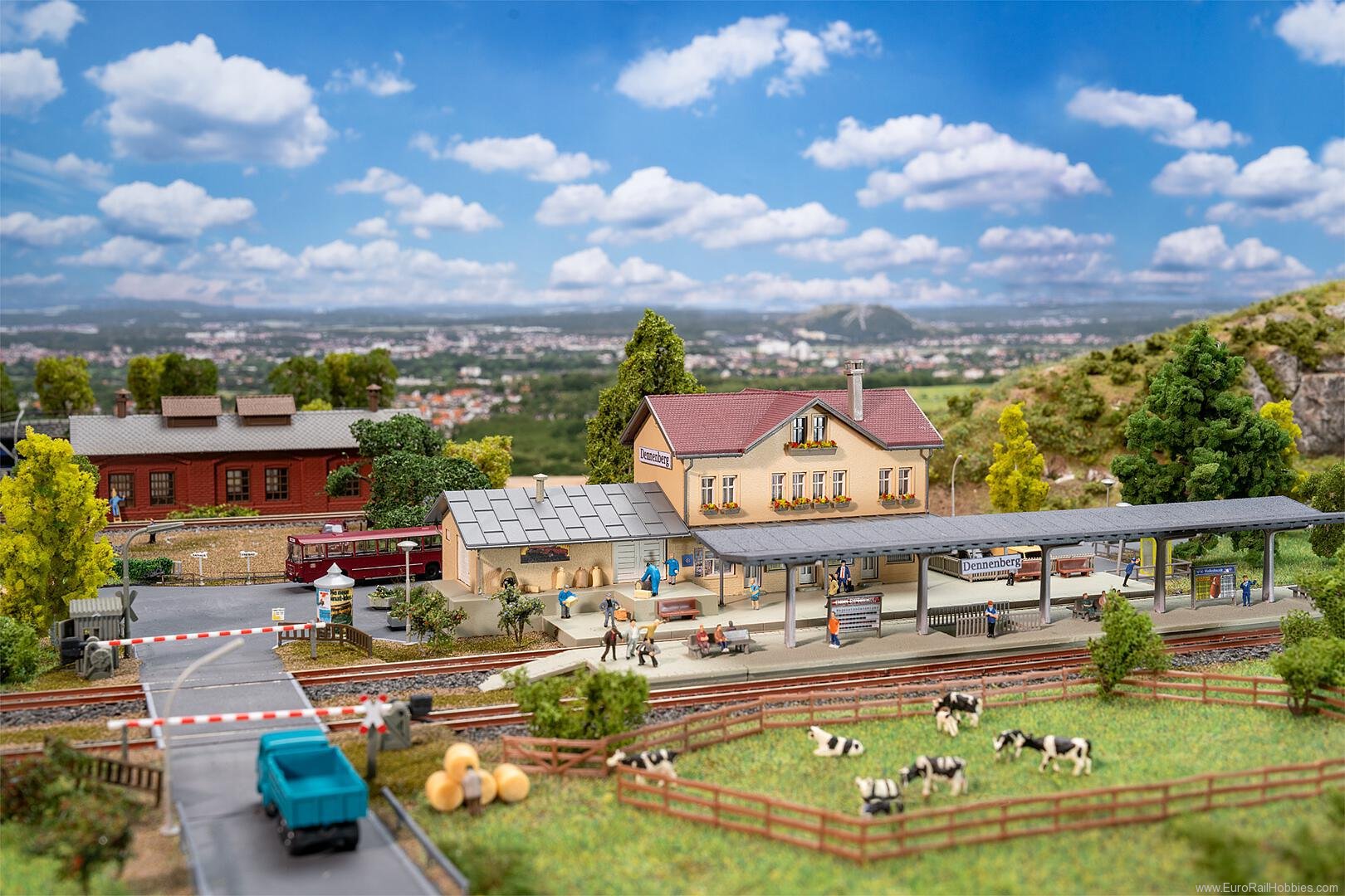 Faller 239007 Dennenberg Railway station Promotional-Set