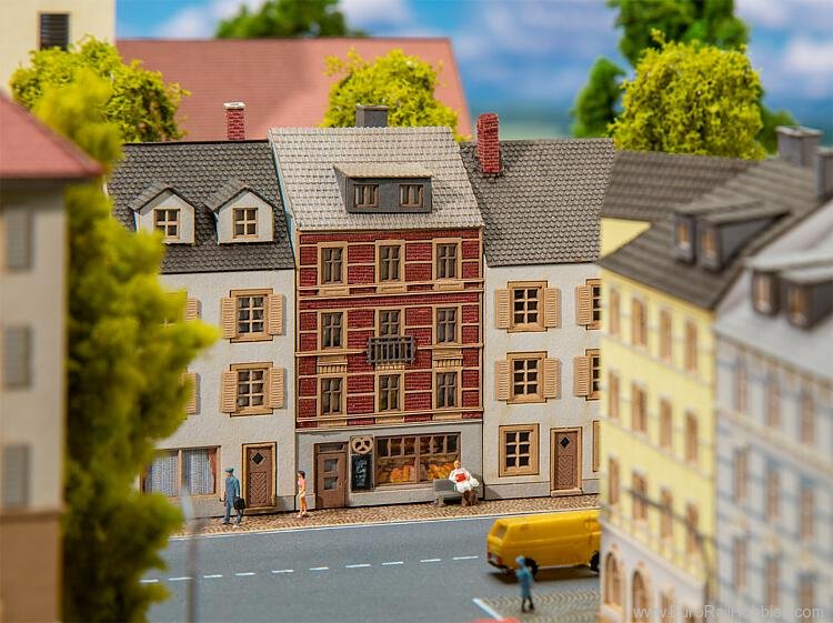 Faller 282792 Town house with bakery