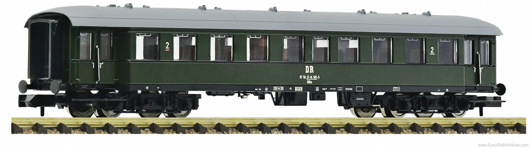 Fleischmann 6260020 2nd class express train coach, DR