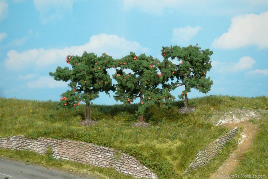 Heki 1160 3 apple trees 8cm 