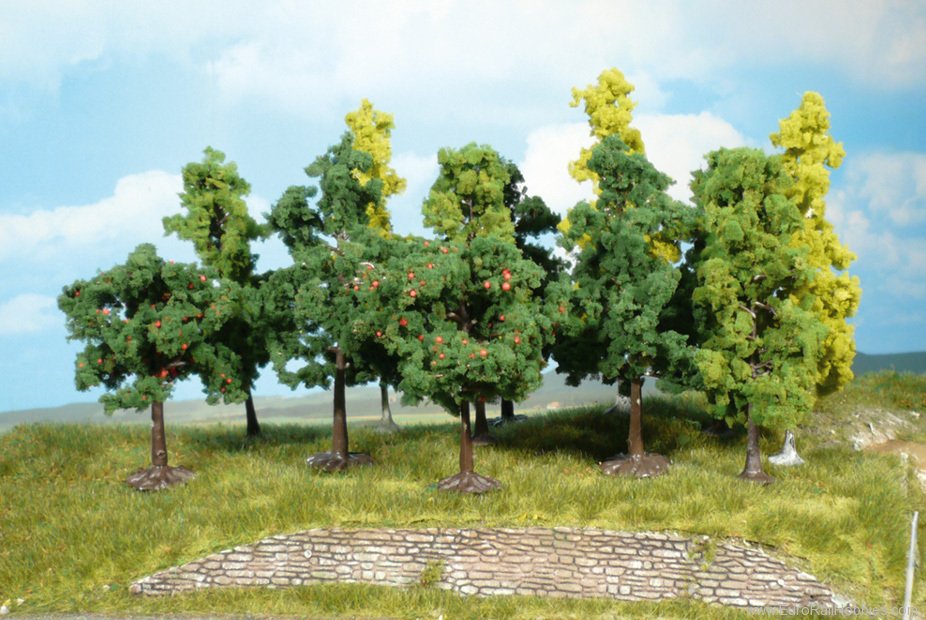 Heki 1360 50 Trees 8-13 cm Assorted