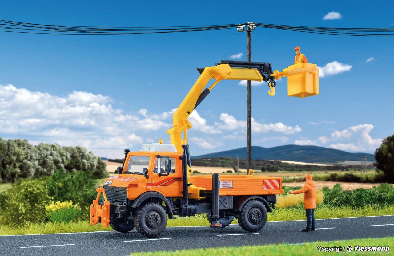 Kibri 15005 H0 UIMOG with loading crane