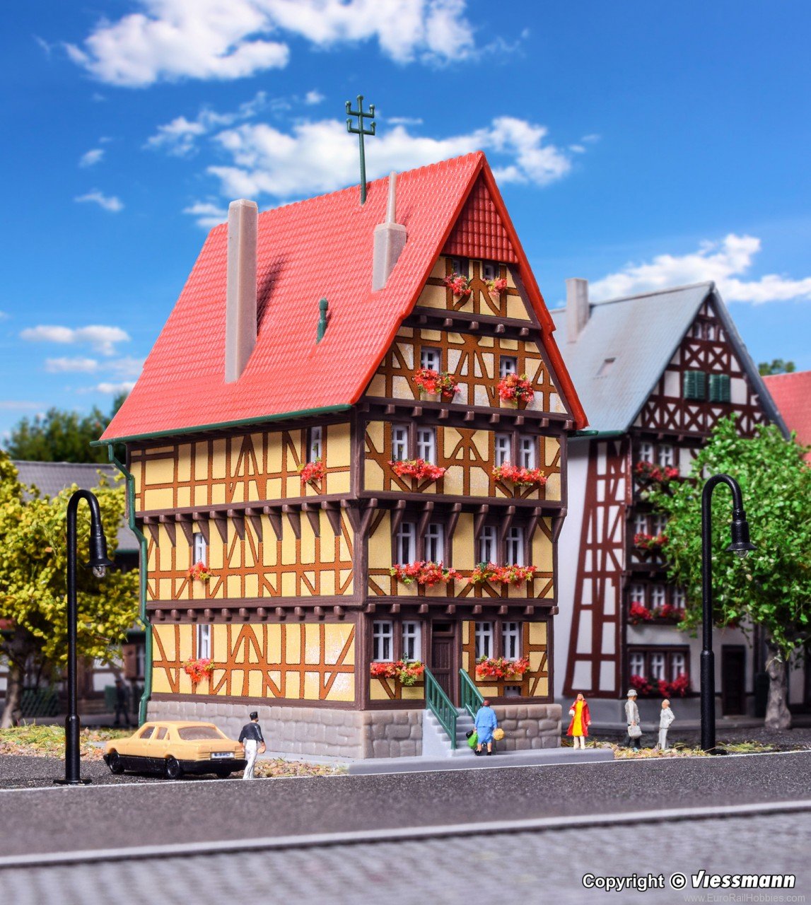 Kibri 36407 Z House on the Church Square in Alsfeld