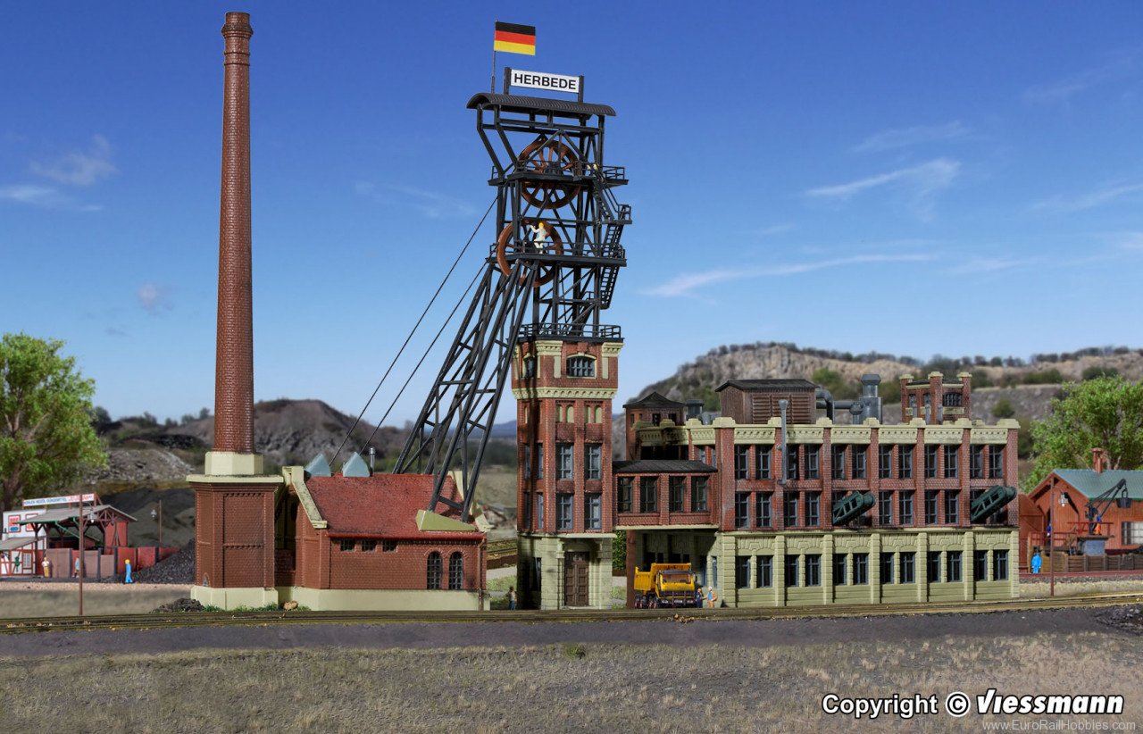 Kibri 37228 N Machine room, pit head and building