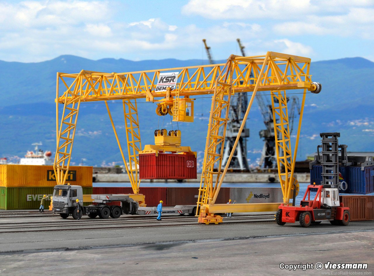 Kibri 38530 H0 Demag Container crane
