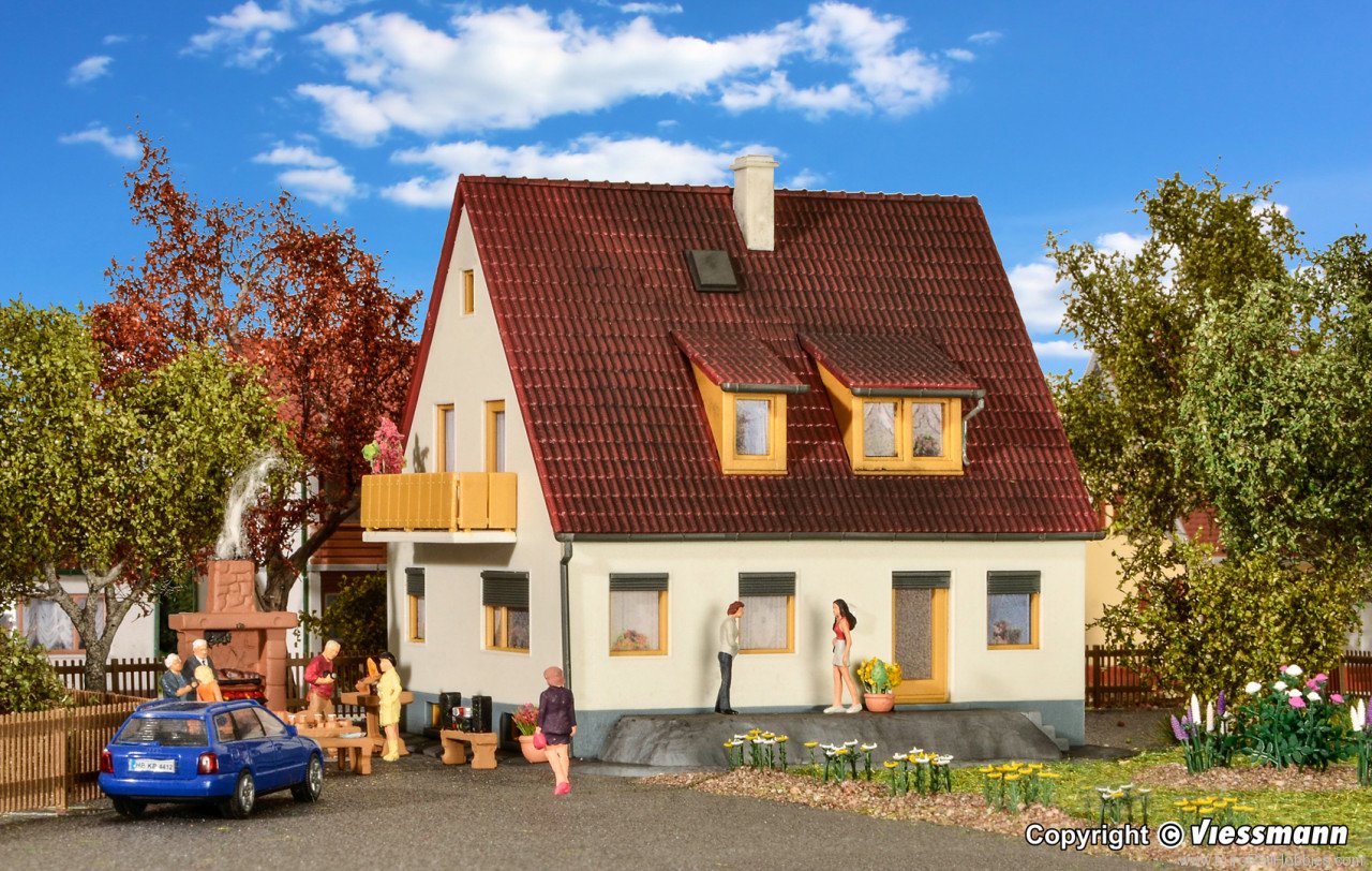 Kibri 38710 H0 Detached house Lindenstrasse