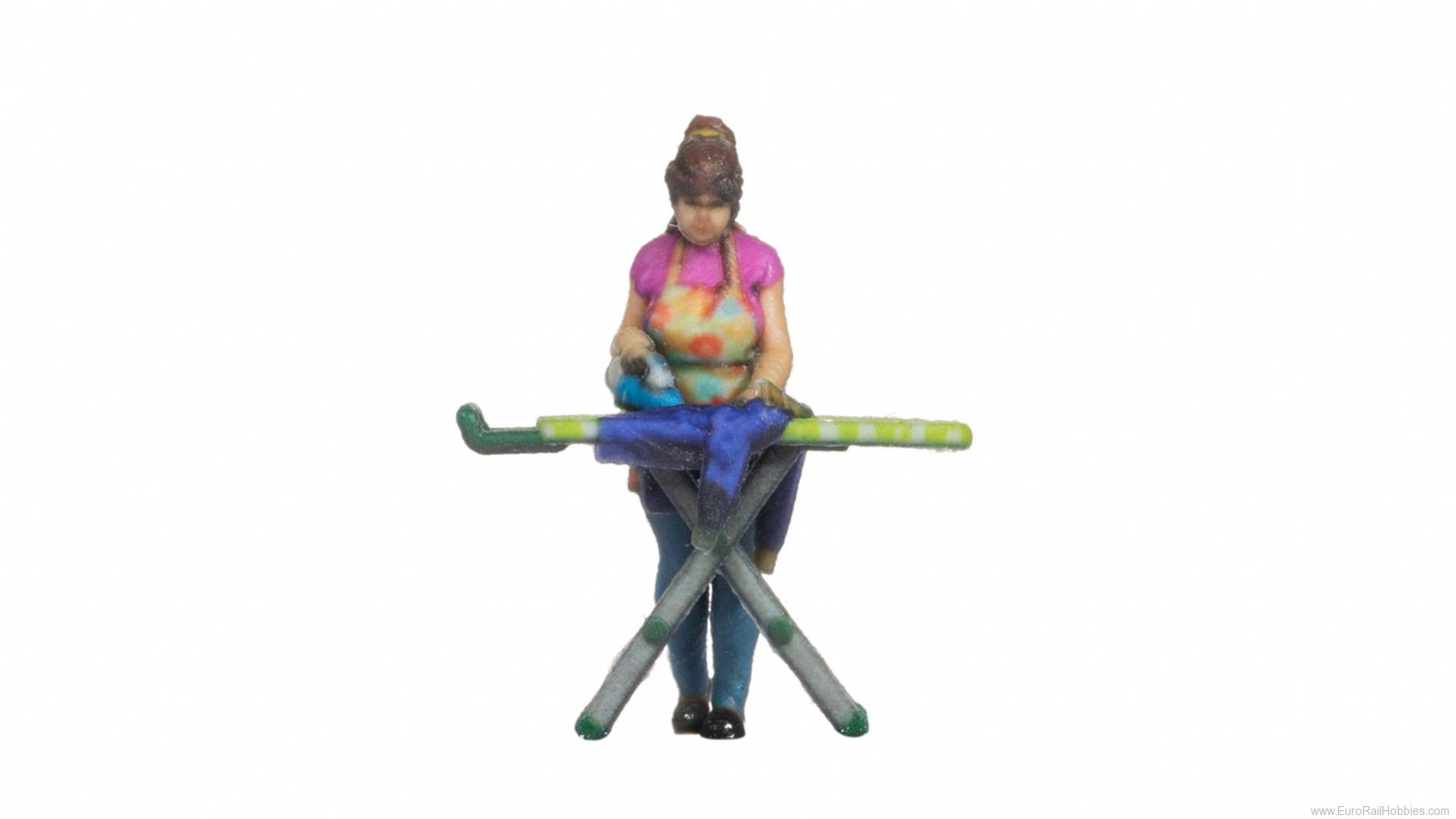 Noch 10425 Noch Woman ironing