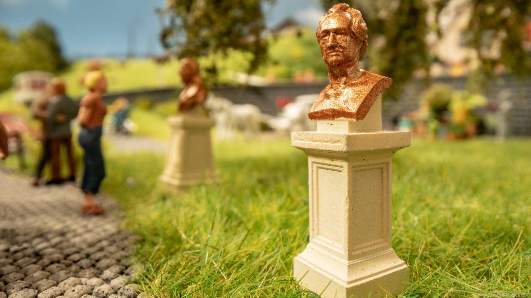Noch 14838 Busts