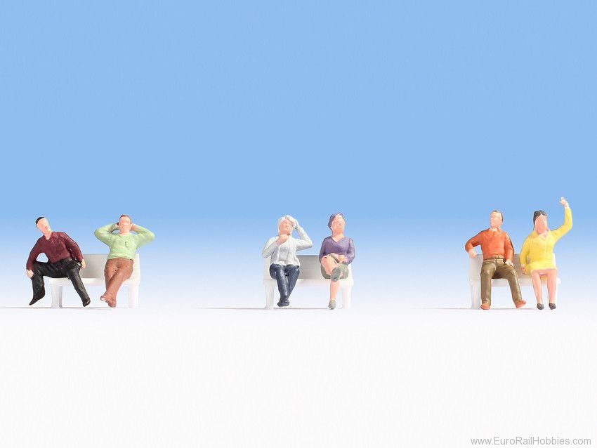 Noch 18132 Sitting People