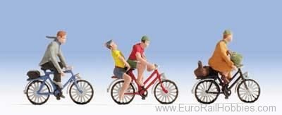 Noch 45898 Cyclists, 4 figures + 3 bycicles