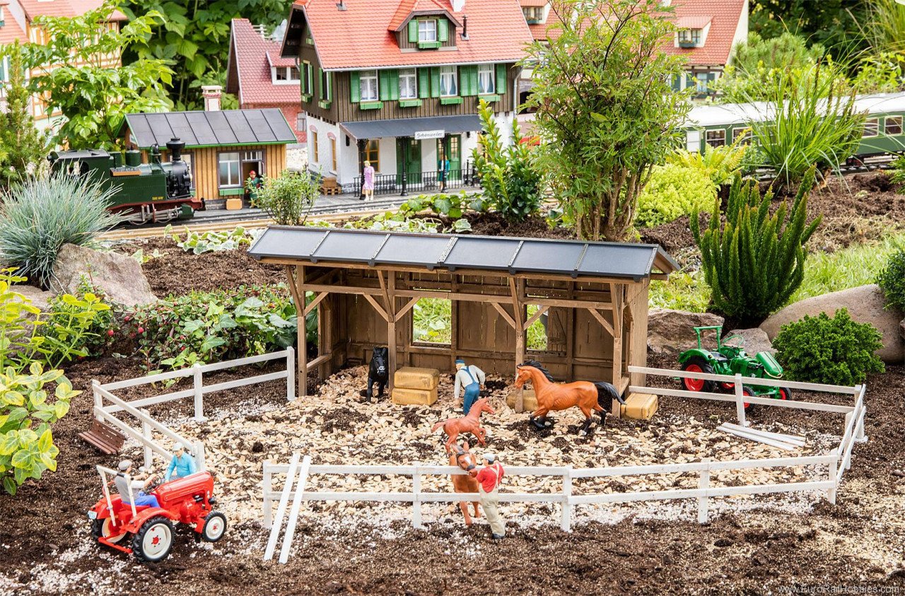 Pola 331146 Horse shelter with paddock fence