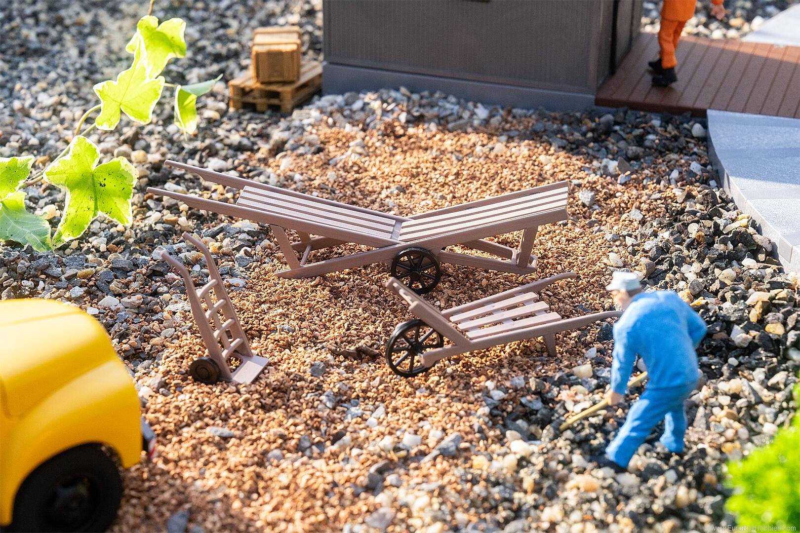 Pola 333228 Pola Wheelbarrow set