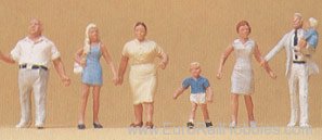 Preiser 10284 Krause family takng a wlk 