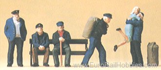 Preiser 10352 People Working -- Merchant Sailors Ashore 