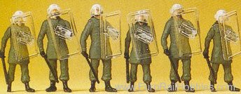 Preiser 10393 Police and Firefighters -- German Riot Police