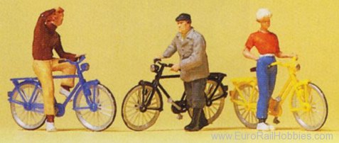 Preiser 10515 Cyclists waiting at railway crossing