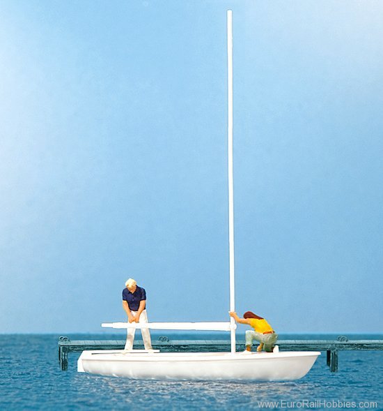 Preiser 10680 Sailors, unrigging the sail. Sailing boat 'Ko