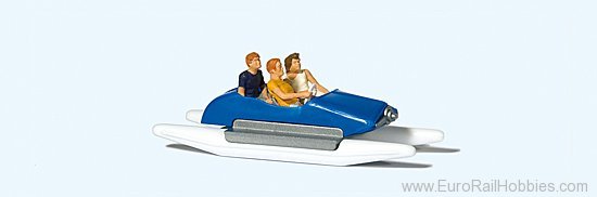 Preiser 10682 Family in pedal boat (1)