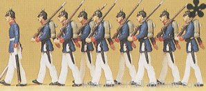 Preiser 12186 Soldiers -- Prussian Infantry in Parade Unifo